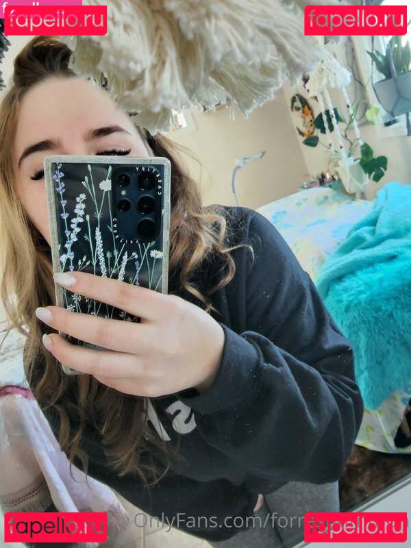 Bella Woods / Forrest.nimph / forrestnimmph / https: Onlyfans Photo Gallery 