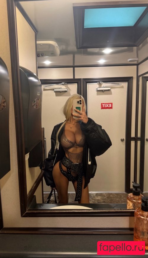 https: / kngemma / kngemmae Nude Onlyfans Photo 247