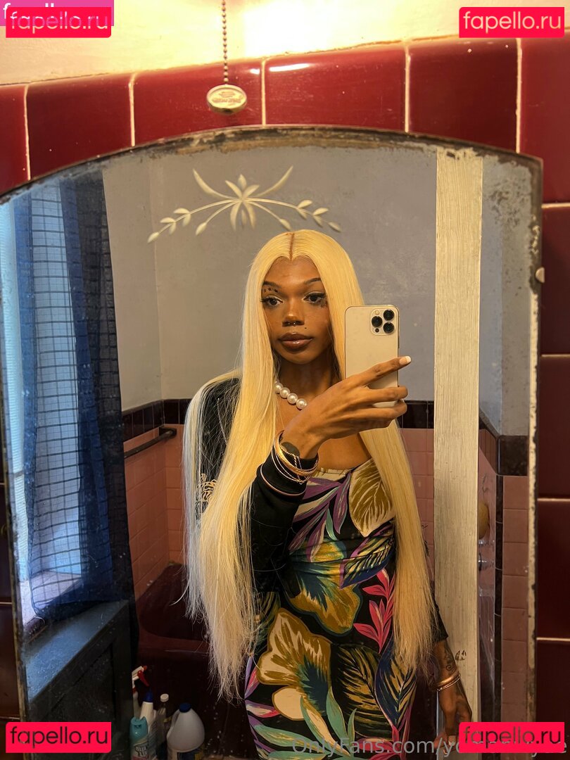 yomanwyae Onlyfans Photo Gallery 