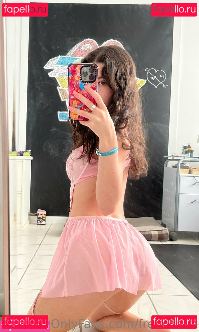 Frenchava / favalayva / frenchsoul / https: Onlyfans Photo Gallery 