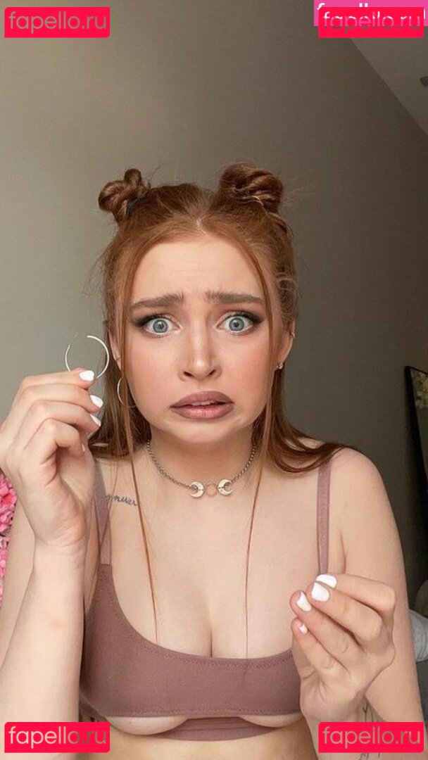 Renata Ri / Renatarii / renatari / renatarrii Onlyfans Photo Gallery 