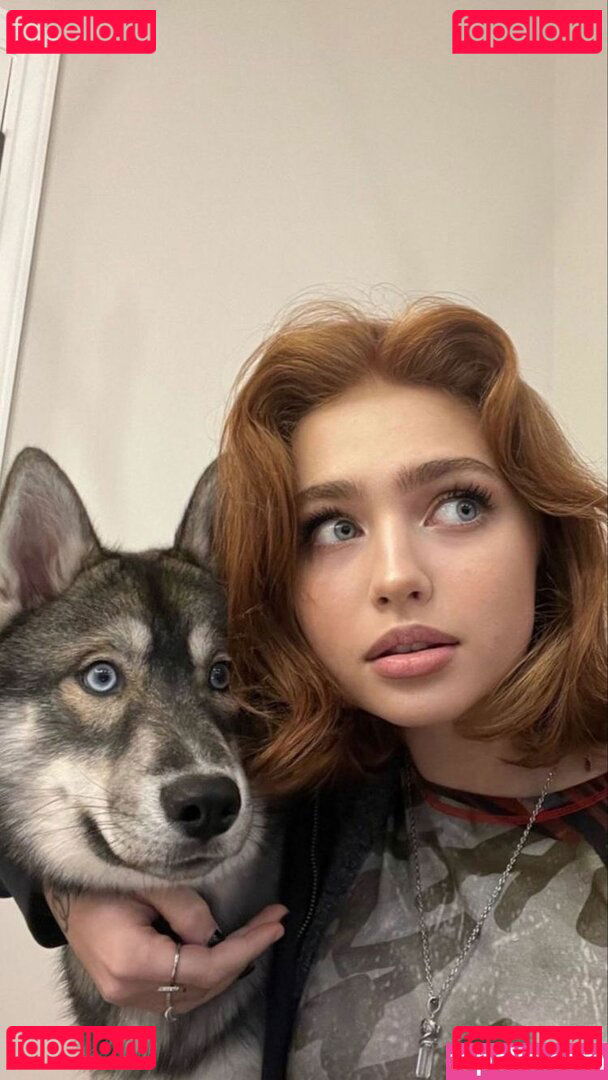 Renata Ri / Renatarii / renatari / renatarrii Onlyfans Photo Gallery 