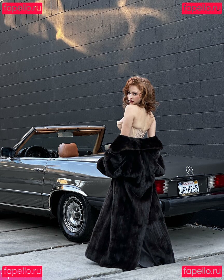 Renata Ri / Renatarii / renatari / renatarrii Onlyfans Photo Gallery 