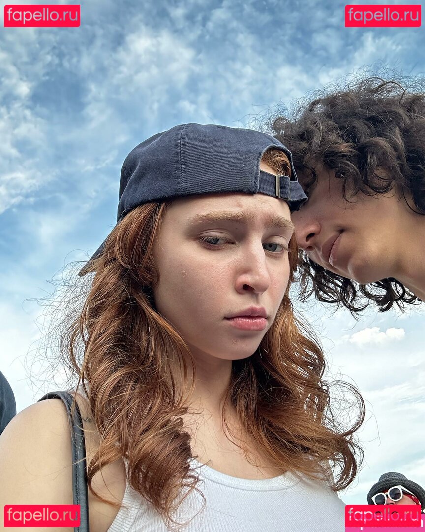 Renata Ri / Renatarii / renatari / renatarrii Onlyfans Photo Gallery 