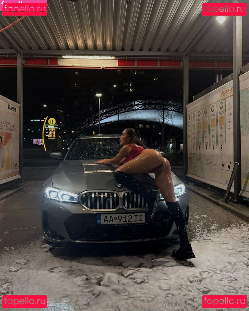 Ema Ferusova / Pimpinocka / pimpinockaa Onlyfans Photo Gallery 