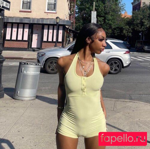 Lagloinski Nude Onlyfans Photo 7
