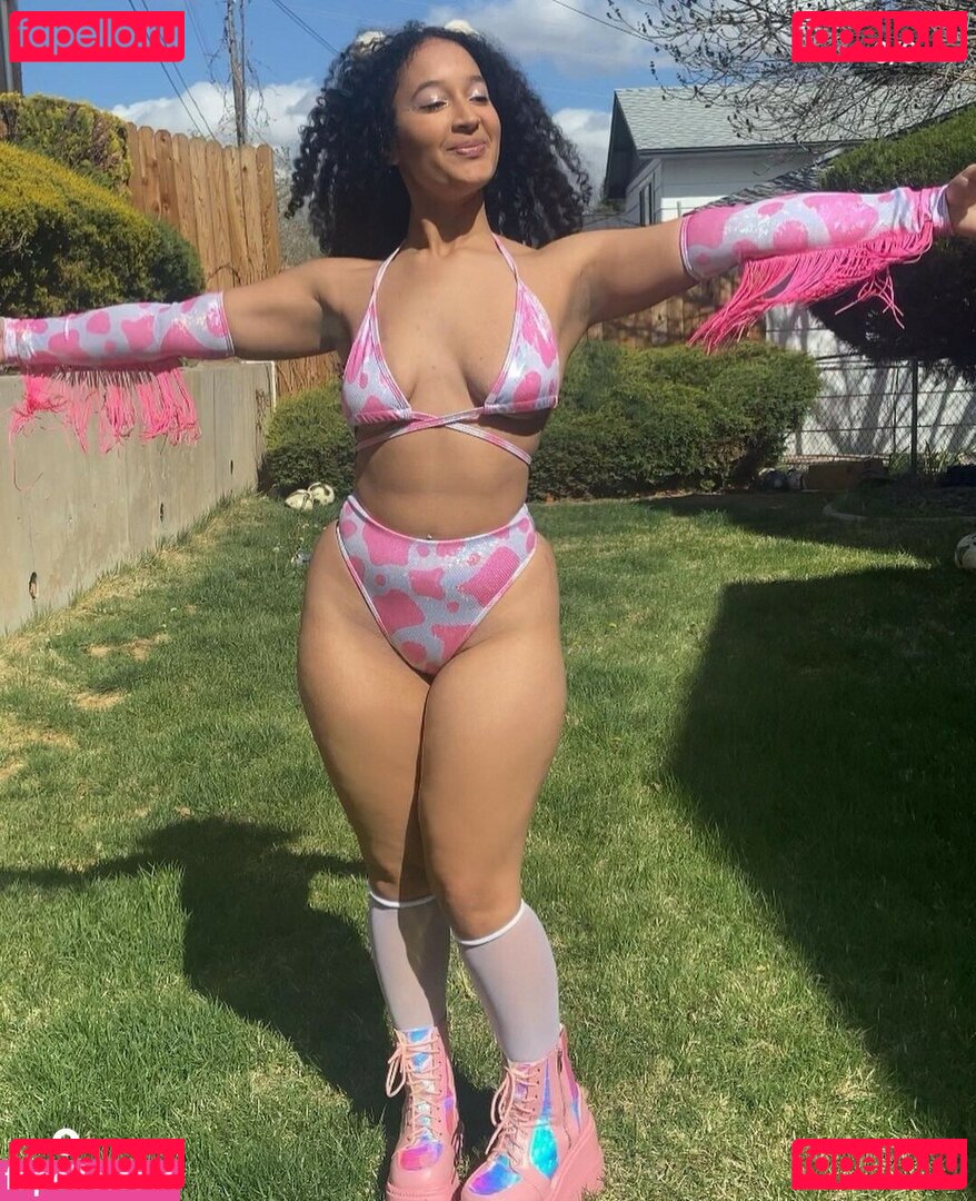 Curlybeanraver Nude Onlyfans Photo 17