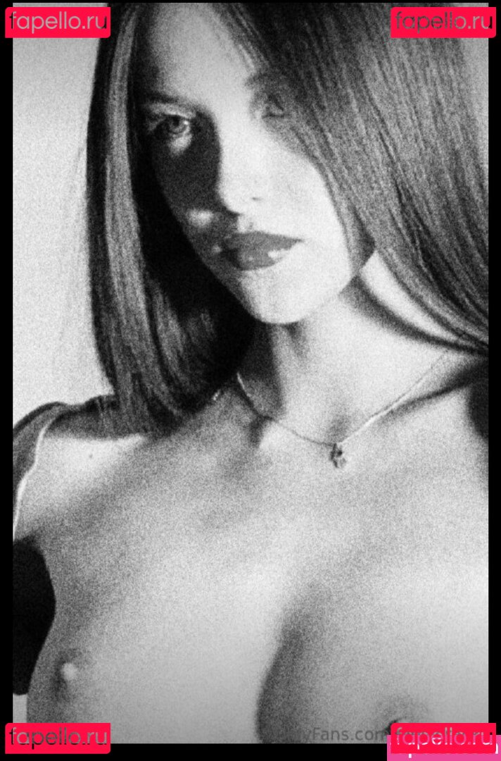 Aleja Crack / Alejacrack Onlyfans Photo Gallery 