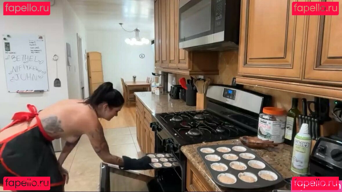 phorestaurant / thephoqueen Nude Onlyfans Photo 39
