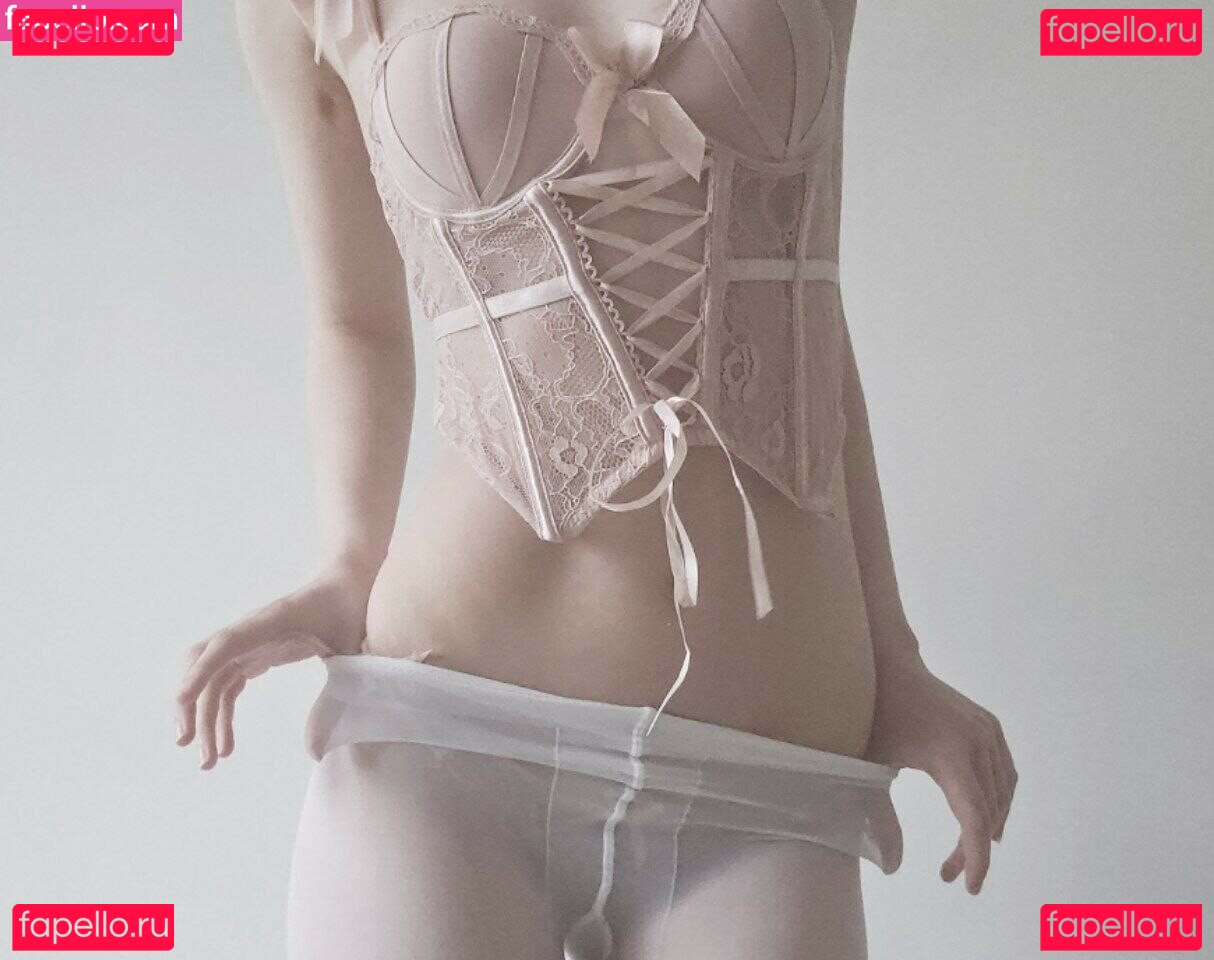 ellie_grau / m0llb / mamad0ll / mollb_cosplay Nude Onlyfans Photo 33