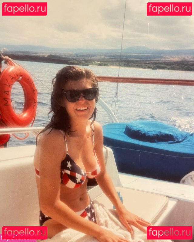 Connie Britton / conniebritton Onlyfans Photo Gallery 