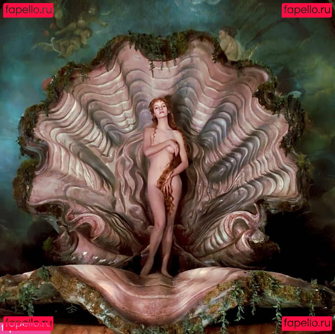 Uma Thurman / umathurman Onlyfans Photo Gallery 