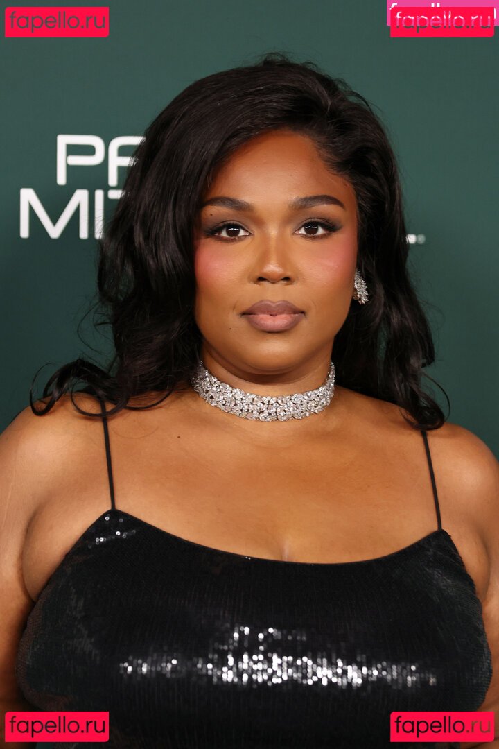 Lizzo / lizzobeeating Nude Onlyfans Photo 4