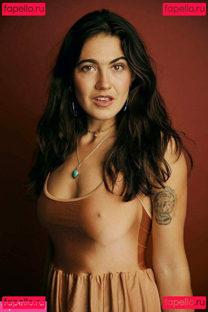 Anna Ruth Hall / annaruthhalll / priestxjade Onlyfans Photo Gallery 