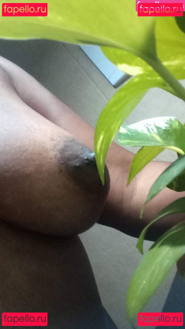 Larissa Pimenta Nude Onlyfans Photo 9