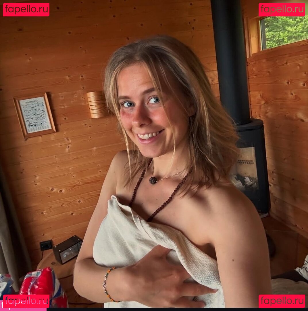 Nina Laitiala / nina.laitiala / ninainsauna Onlyfans Photo Gallery 