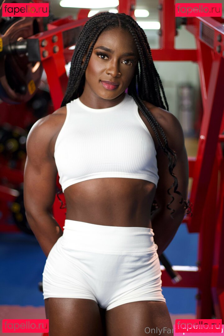 AriiGalaxyy / ivonnefit / ivyfit / soychocofit