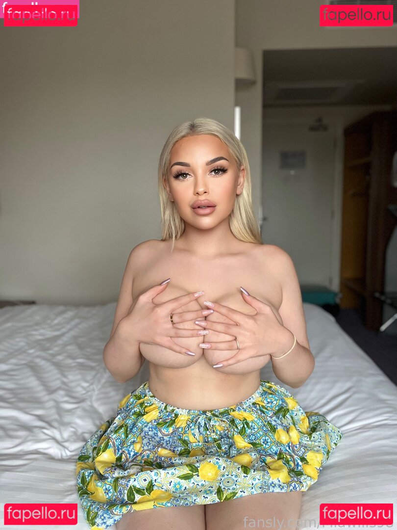 MiaWilliams98 / miawills1998 / miawills98 Onlyfans Photo Gallery 