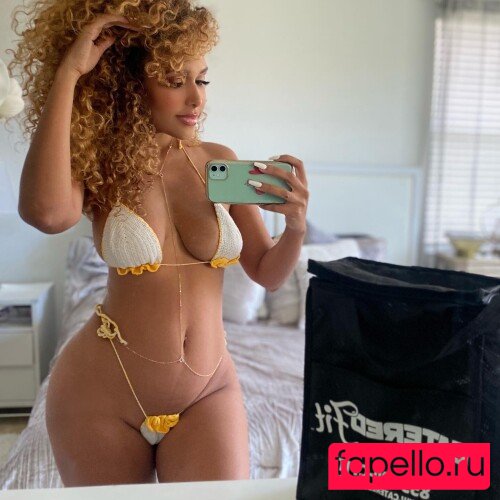 Aisha Thalia / aishaalma / aishathalia Nude Onlyfans Photo 10