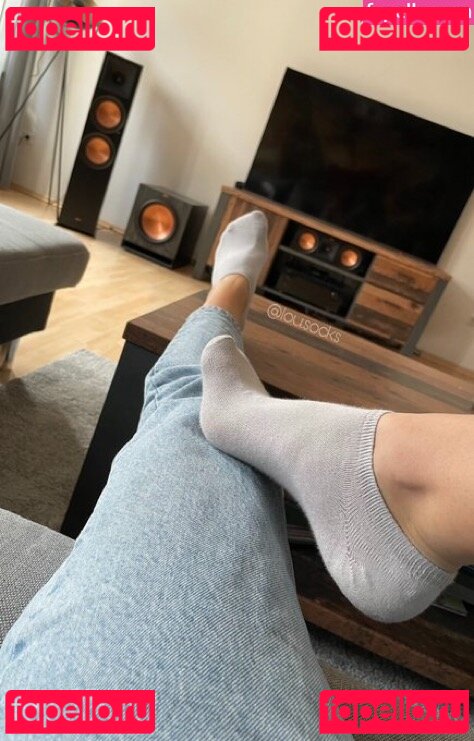 NoFaceLou / lou.socks / no.face.lou Onlyfans Photo Gallery 