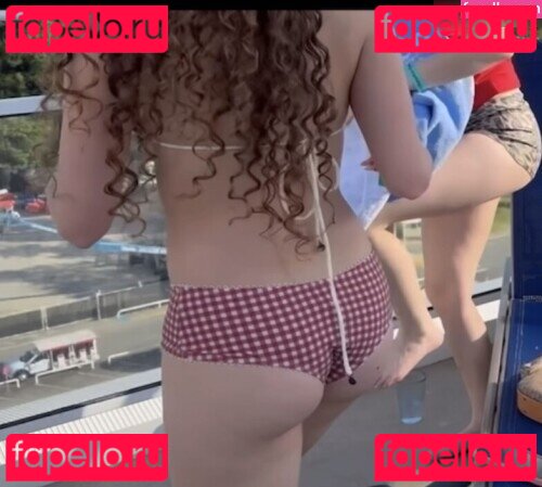 Sunday Kalogeras / sundaykalogeras Onlyfans Photo Gallery 