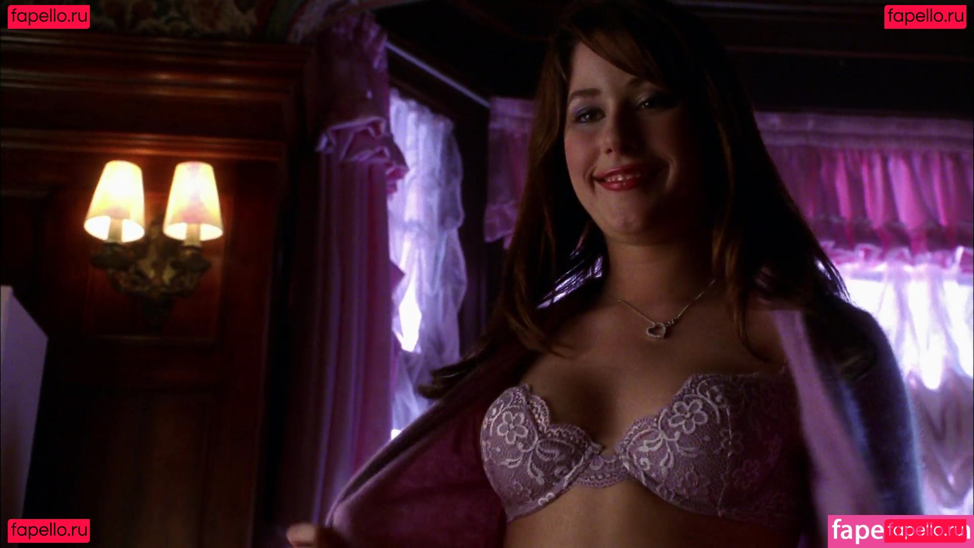 Amanda Crew / amandacrew / stewardess.amanda Onlyfans Photo Gallery 