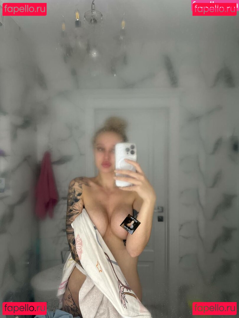 gold.yuli / gold_yuli Onlyfans Photo Gallery 