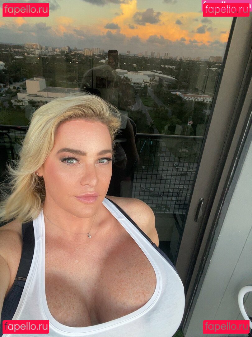 Lexi Cox Nude Onlyfans Photo 32