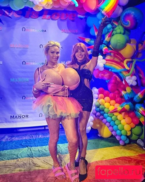 Lexi Cox Nude Onlyfans Photo 8