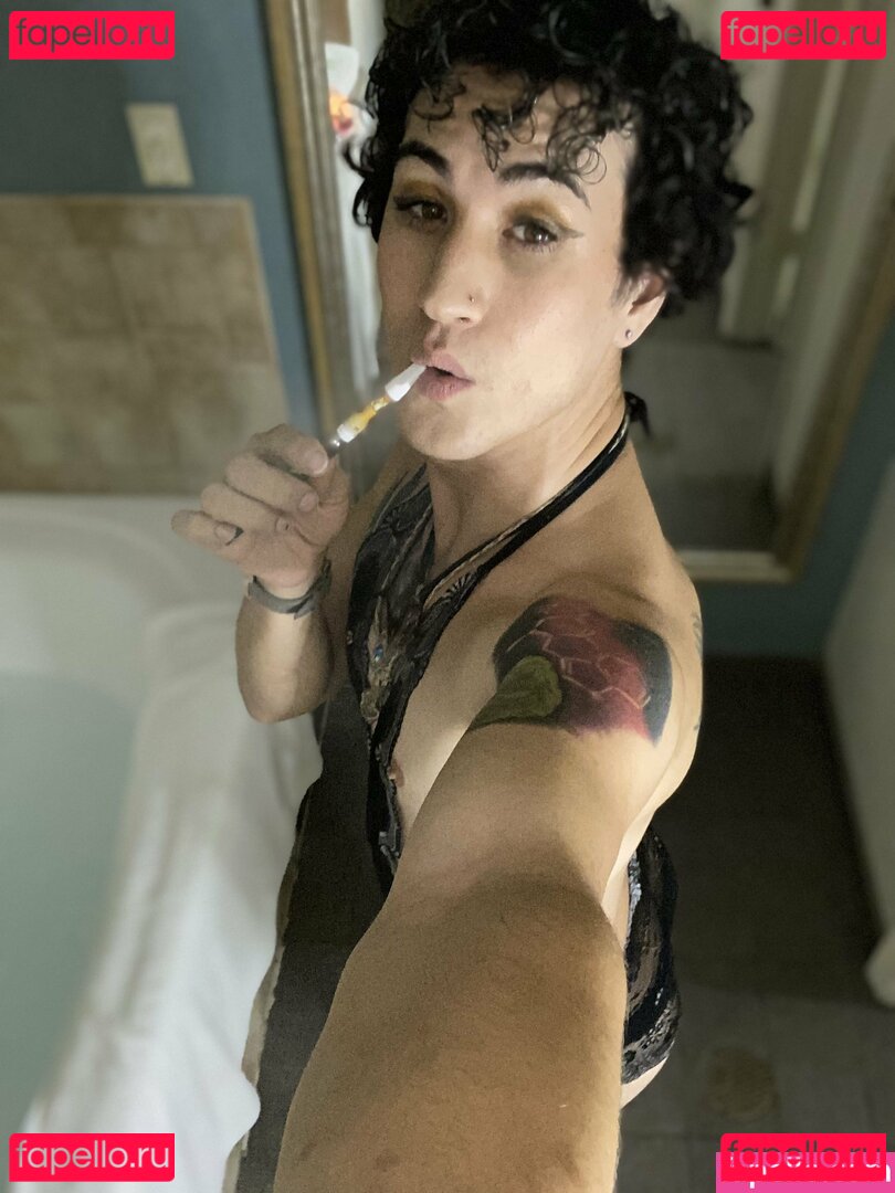 lex.lemons / leximoonts Onlyfans Photo Gallery 