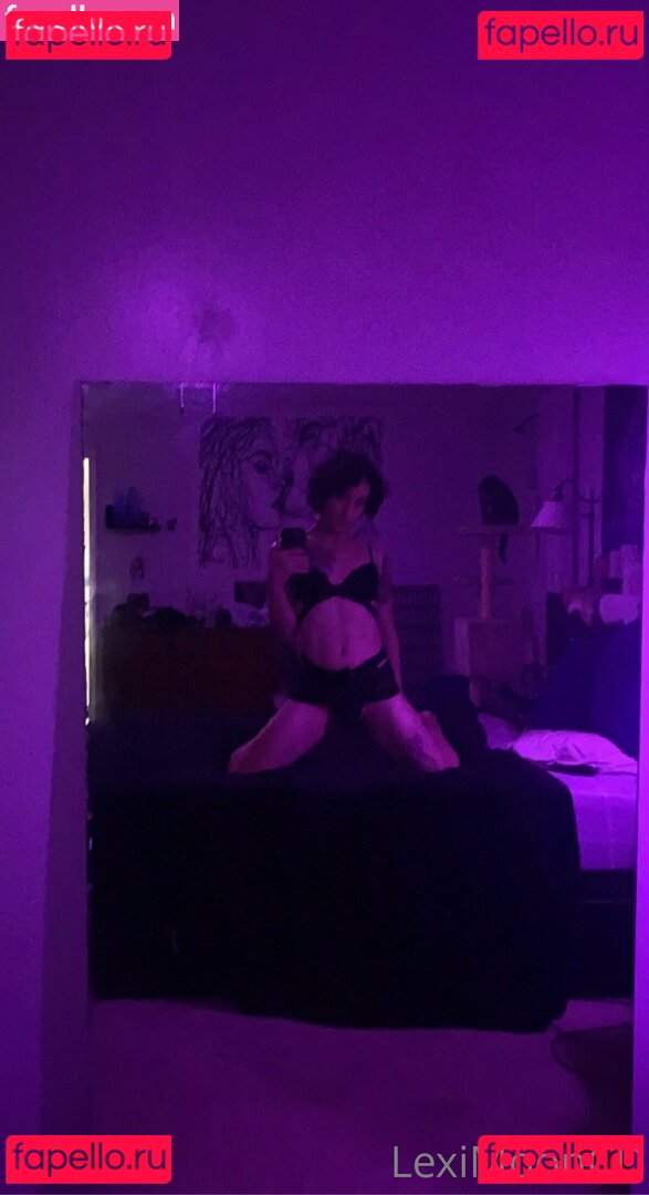 lex.lemons / leximoonts Onlyfans Photo Gallery 