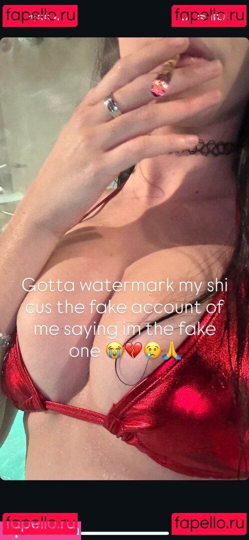 iilytatii / sickgirltati / tatikira Onlyfans Photo Gallery 