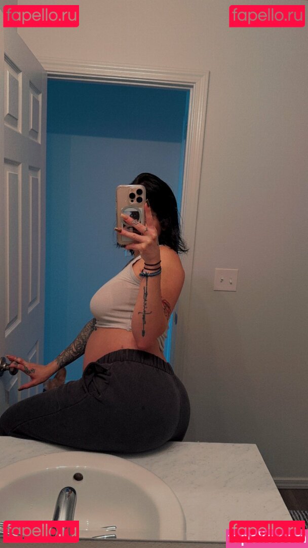 Kylie / https: / kyliewagner2 / kylsbaby777 Onlyfans Photo Gallery 