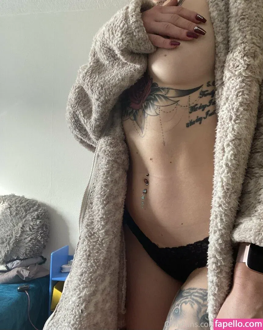 joymontana Onlyfans Photo Gallery 