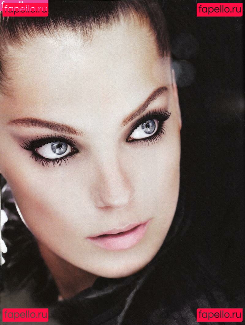 Daria Werbowy / dotwillow / iamdwerbowy Onlyfans Photo Gallery 