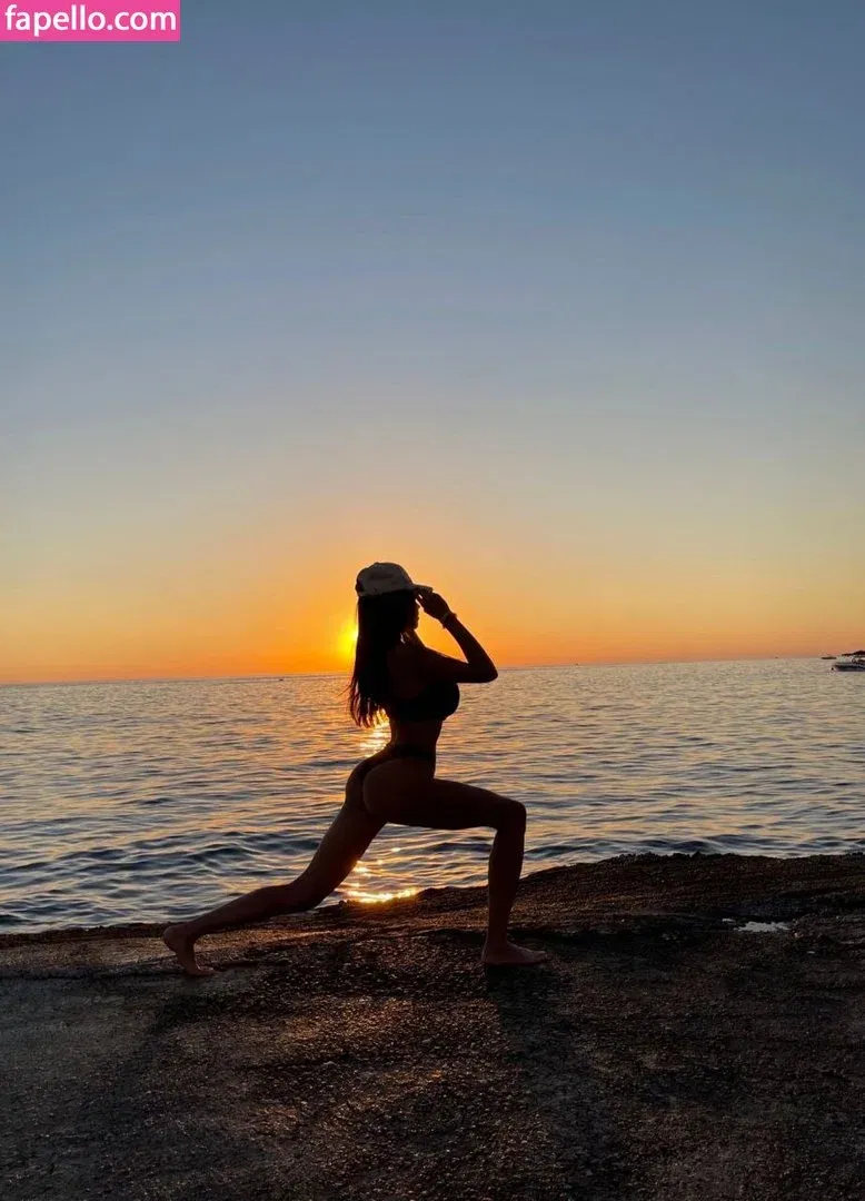 Top Baby ASMR Onlyfans Photo Gallery 