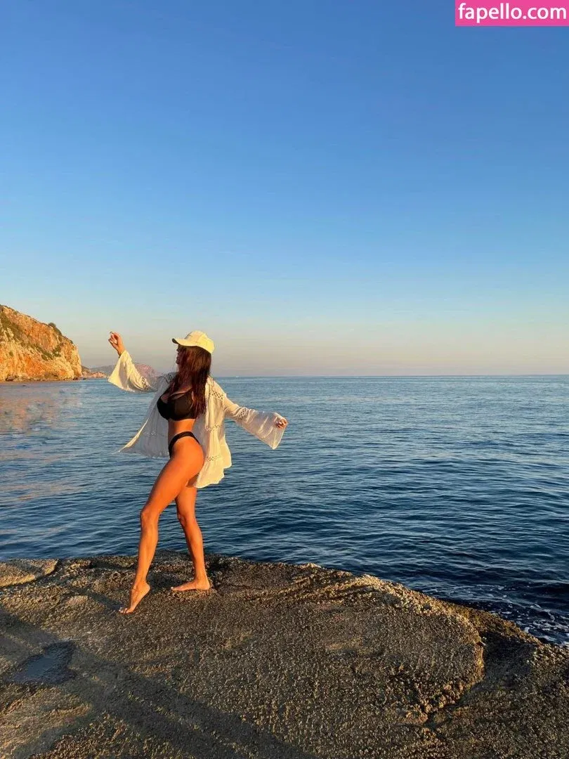 Top Baby ASMR Onlyfans Photo Gallery 