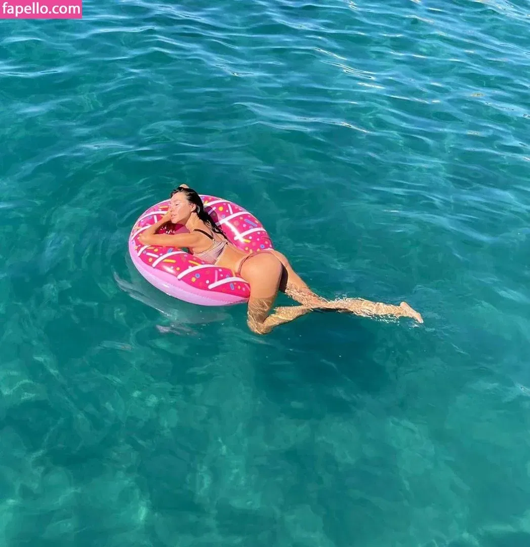 Top Baby ASMR Onlyfans Photo Gallery 