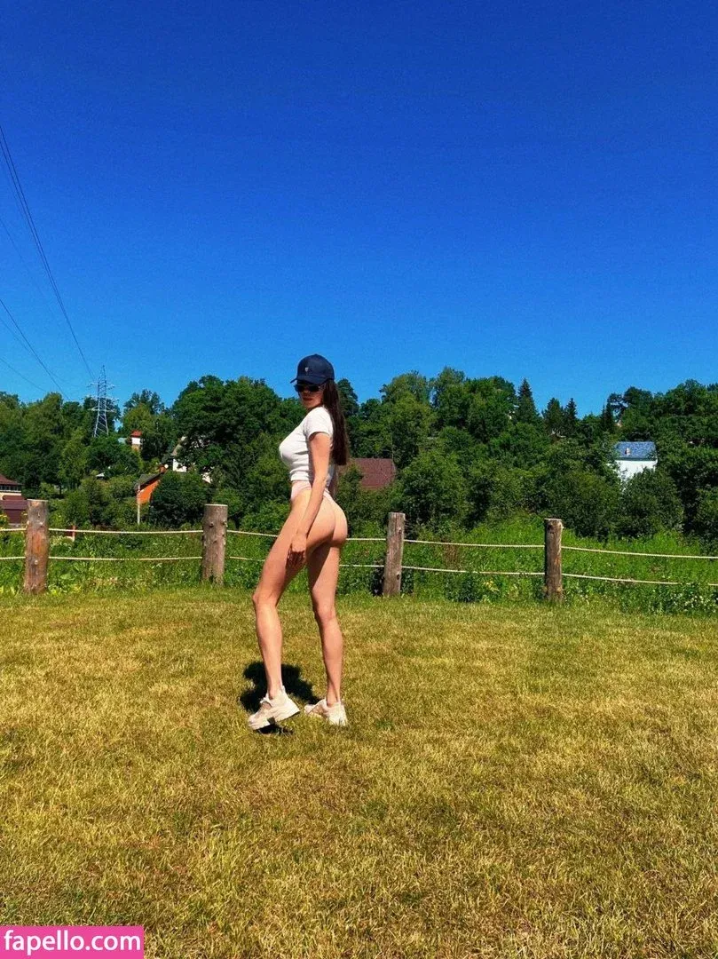 Top Baby ASMR Onlyfans Photo Gallery 