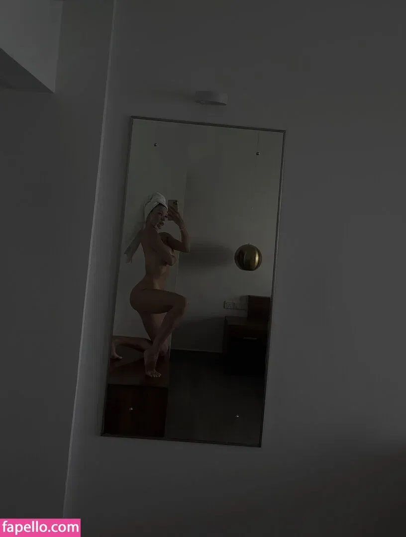 Top Baby ASMR Onlyfans Photo Gallery 