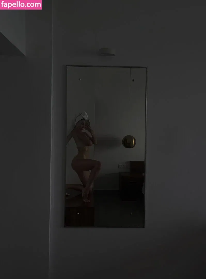 Top Baby ASMR Onlyfans Photo Gallery 