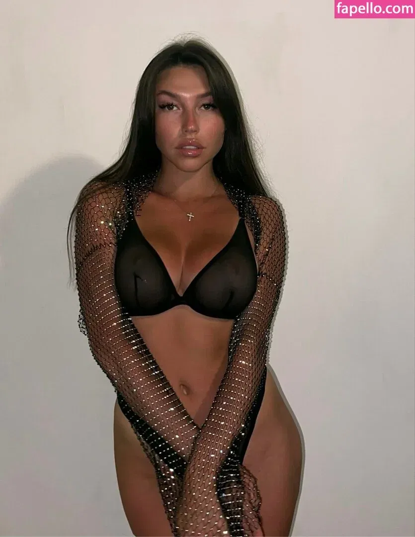 Top Baby ASMR Onlyfans Photo Gallery 