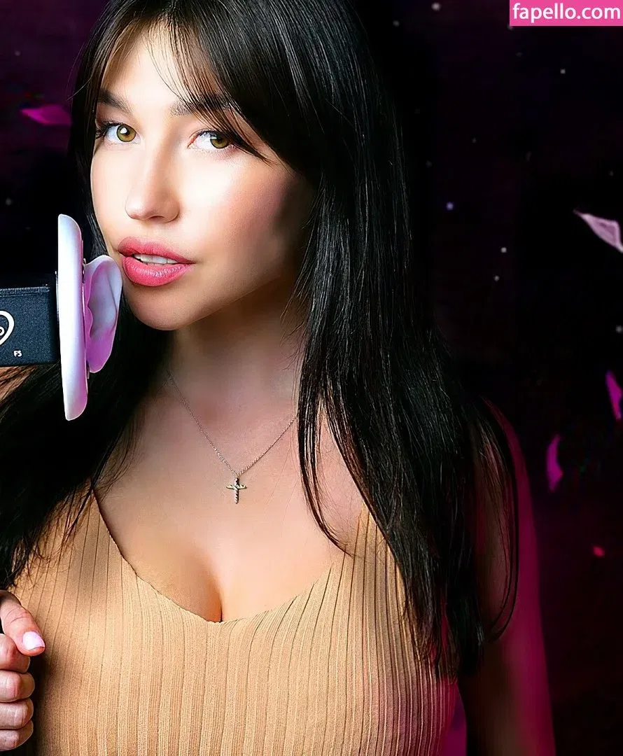 Top Baby ASMR Onlyfans Photo Gallery 