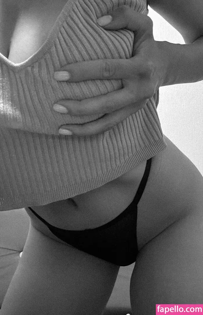 Top Baby ASMR Onlyfans Photo Gallery 