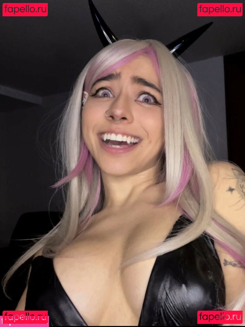 Samantha María / wormslo Onlyfans Photo Gallery 