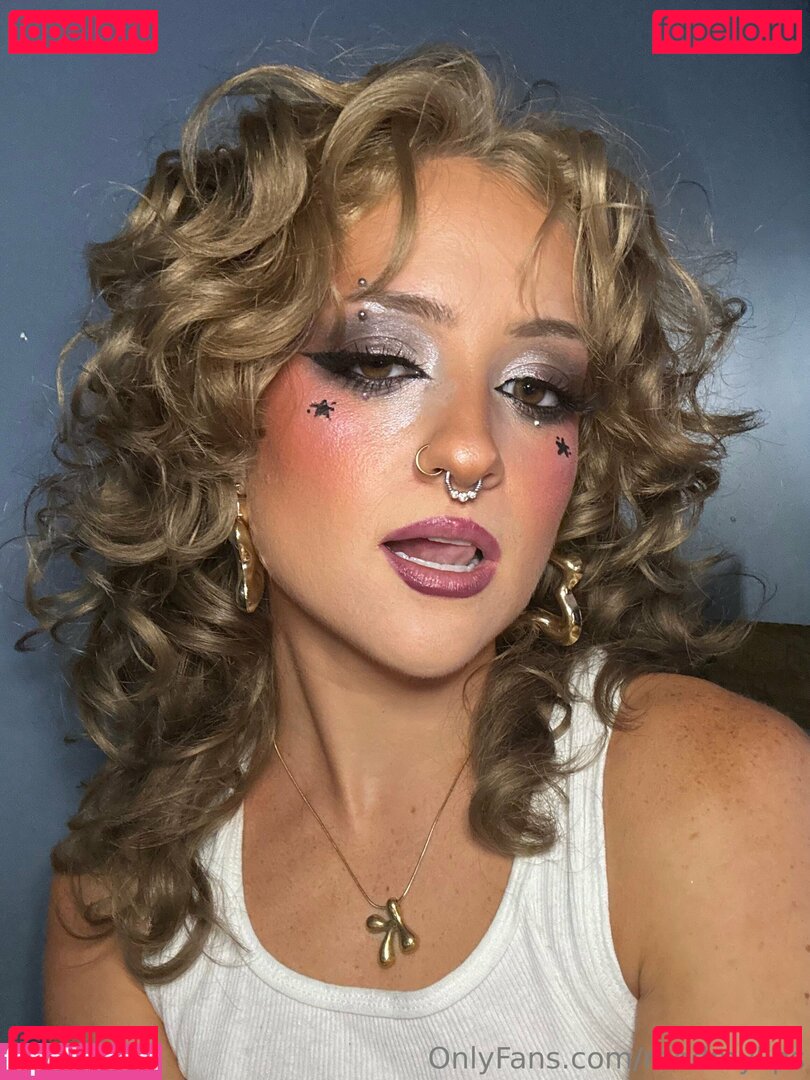 reedmylips Onlyfans Photo Gallery 