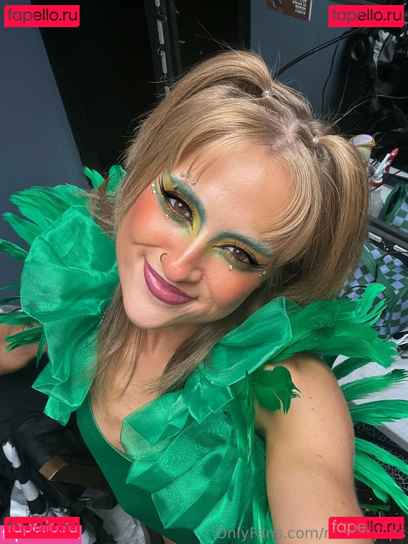 reedmylips Onlyfans Photo Gallery 