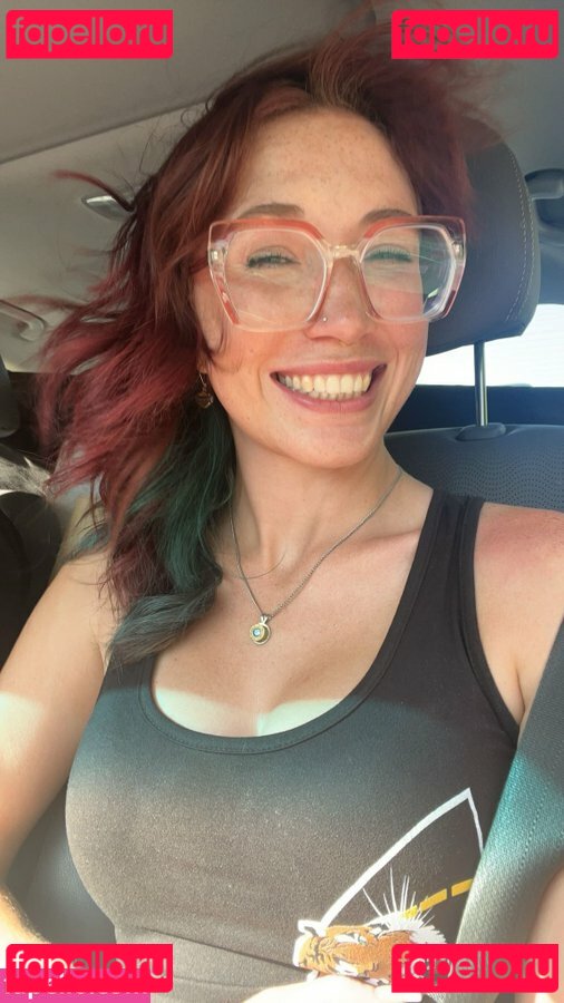 Red Dawn / Red_dawn88 / https: / reddawn01 Onlyfans Photo Gallery 