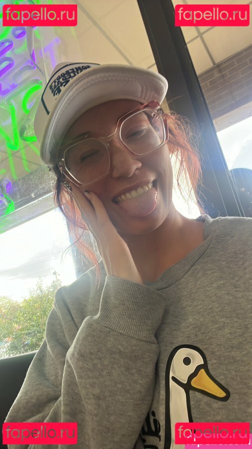 Red Dawn / Red_dawn88 / https: / reddawn01 Onlyfans Photo Gallery 