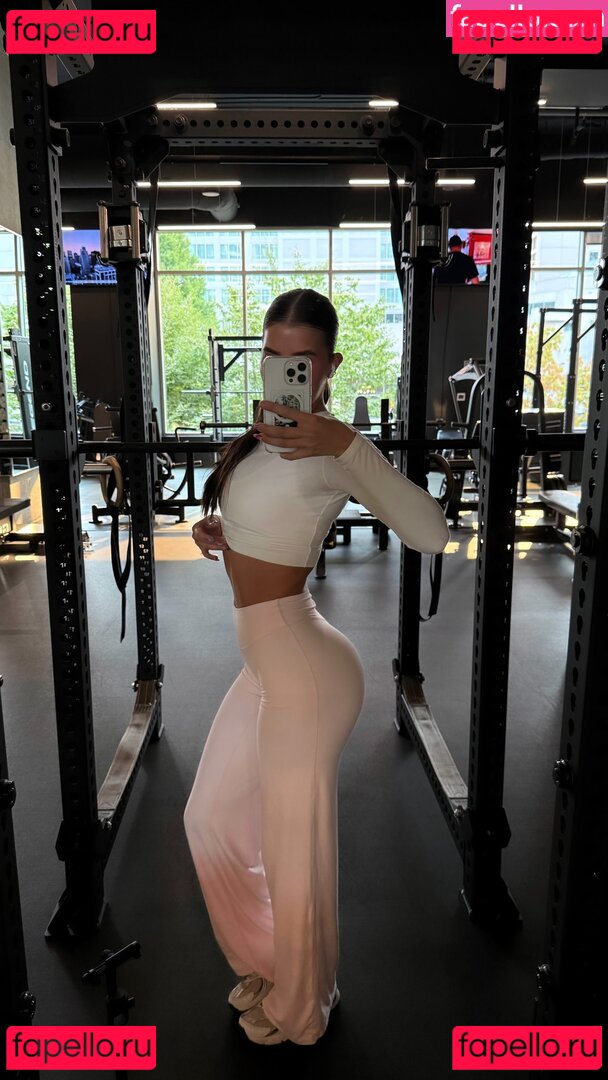 Ella Bleu / athenaamuse / ellaableuu / ellaableuuu Onlyfans Photo Gallery 